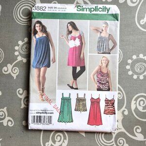 UNCUT Sewing Pattern Simplicity 3882 Size 4-6-8-10-12
